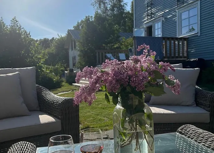 Villa Cozy Big In Hanko